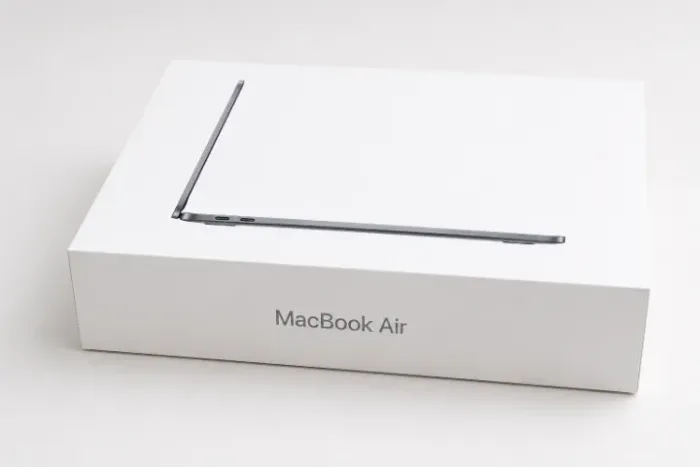 MacBook Air M4 13" 16GB 256GB Garantia Apple até 2027 Estado de Novo