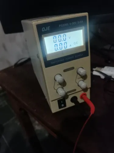 Fonte de bancada 30v 5A