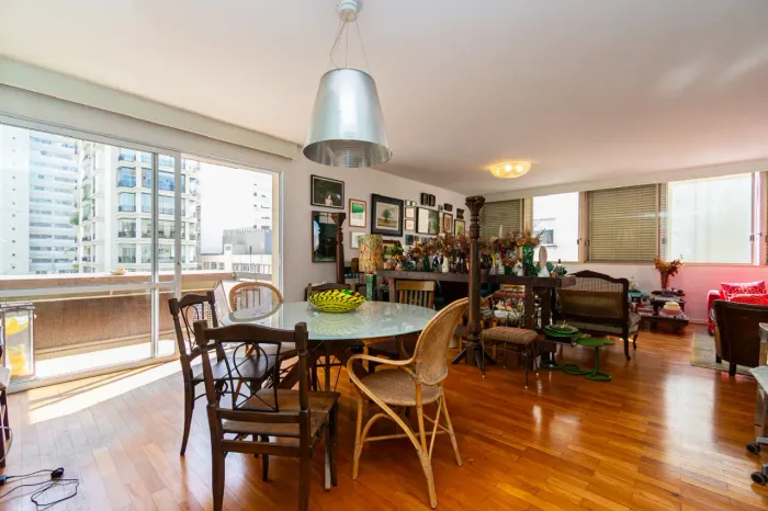 Apartamento para venda em Santa Cecília com 3 quartos, sendo 1 suíte, 210m²