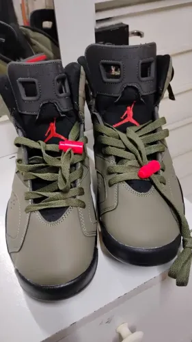 Tênis Air Jordan 6 cactus jack