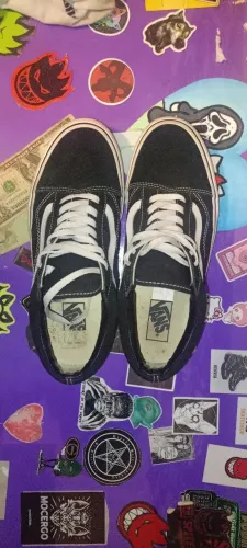 Tênis Vans Old Skool preto e branco