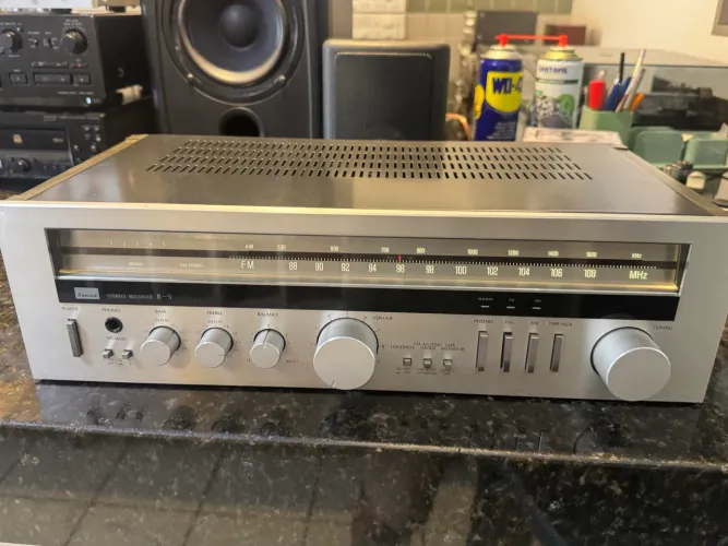 Lindo Receiver Sansui R-5 revisado!