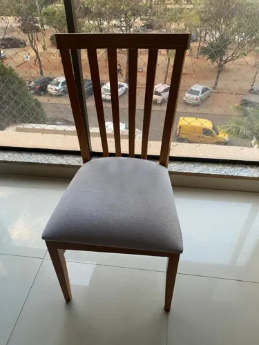 02 CADEIRAS DE MESA DE JANTAR