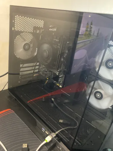 Pc ryzen 5600gt 16gb de ram 960 de ssd fonte de 500w