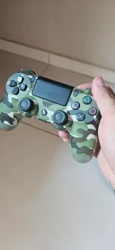 Controle PS4 usado