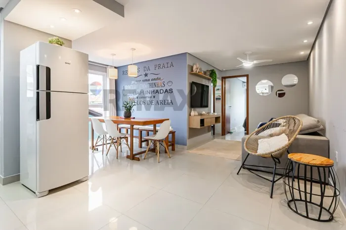 Apartamento à venda com 2 dormitório, 75 m² de área útil por R$ 710.000,00 no Campeche, Fl