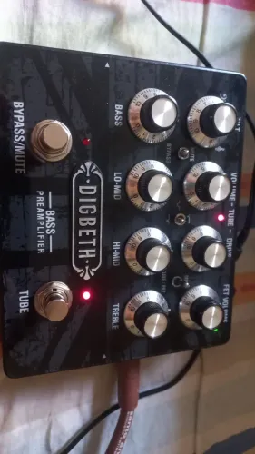 Preamp de baixo laney digbeth