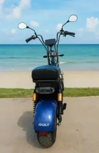 SCOOTER ELÉTRICA BOLT EASY MOTOR POTENTE 2000W 70 KM Rodados 