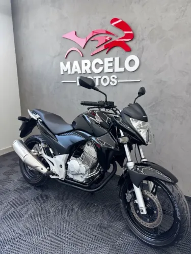 Honda CB 300R 2013