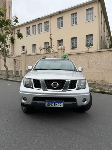 Nissan Frontier LE CD 4X4 2.5 TB Diesel Mec. 2012