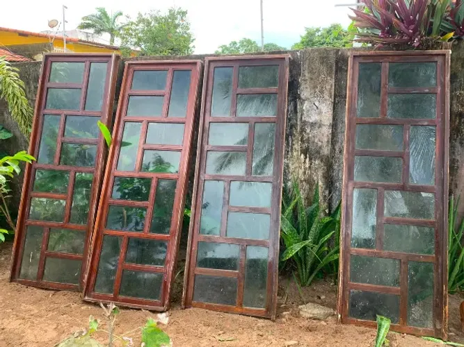 4 Portas / vitrais em Ipê e vidro. 2,18 x 0,74