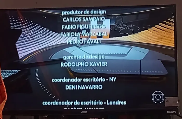 Vendo TV Roku 32 plg R$ 800