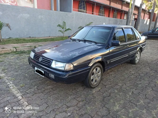 Volkswagen Santana Exclusiv 2.0 MI/ Executivo 2.0i (álcool) 1996