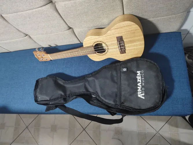 Ukulele Shelby SU-23D STNT