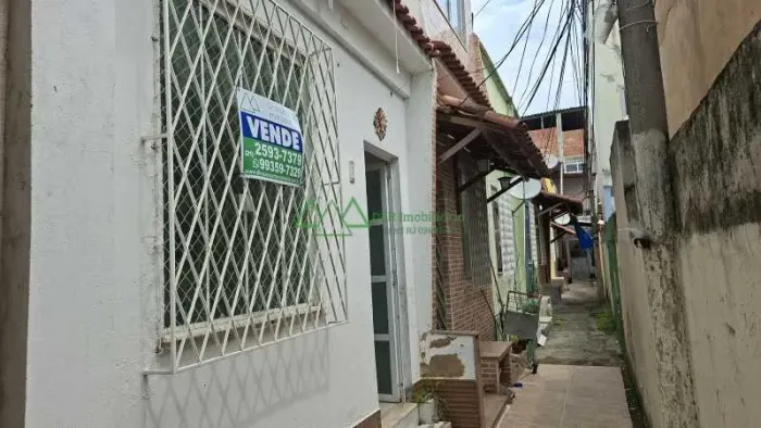 Casa de Vila : Triplex / Residencial / Vaz Lobo