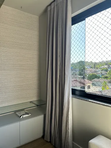 Apartamento de 2 quartos próximo ao centro e mobiliado