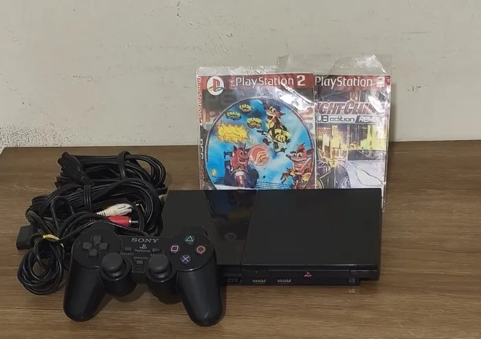 Vendo Playstation 2 em excelente estado original