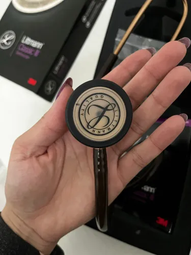 Estetoscópio Littmann à venda. Excelente estado, pouco uso.