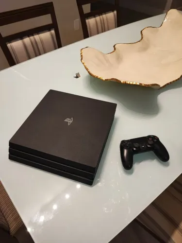 Ps4 Pro 1tb + Controle