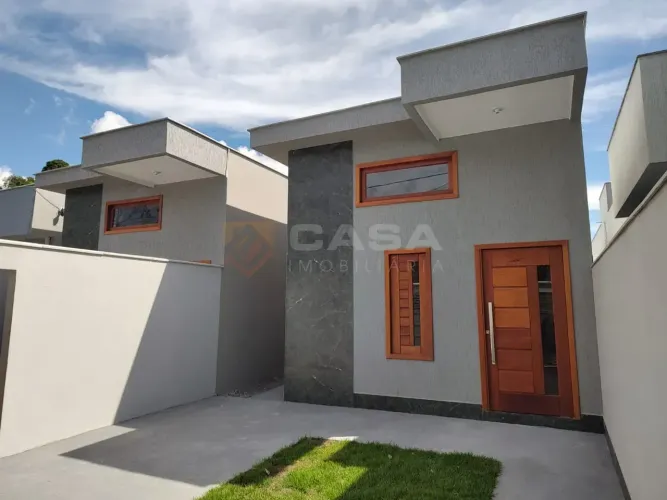 Casa linear com 3 quartos, 1 suíte, 2 vagas 3 quartos com suíte em São Francisco