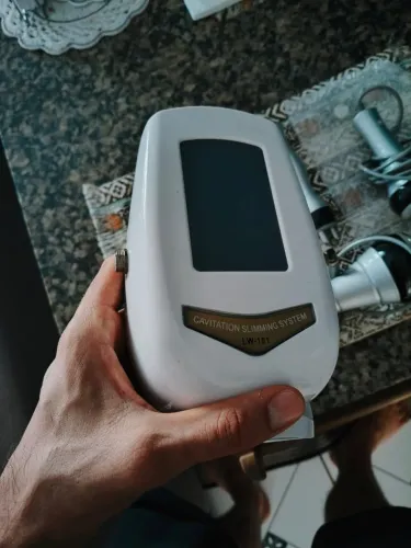 Aparelho de Lipo Cavitação com 3 cabeças