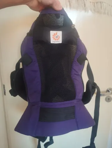 Suporte para bebê canguru ergonômico, Ergobeby semi nova 