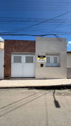 Vende-se Casa no Centro - Itabaiana/SE