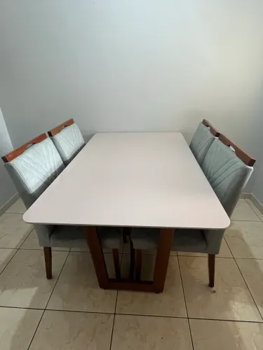 Mesa 4 Cadeiras