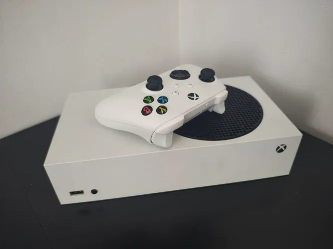 Xbox Séries S+ 1 Controle + 6 meses de garantia