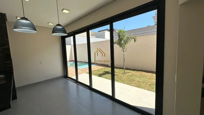 VENDE-SE  Casa de Alto Padrão no Condomínio Florais Itália