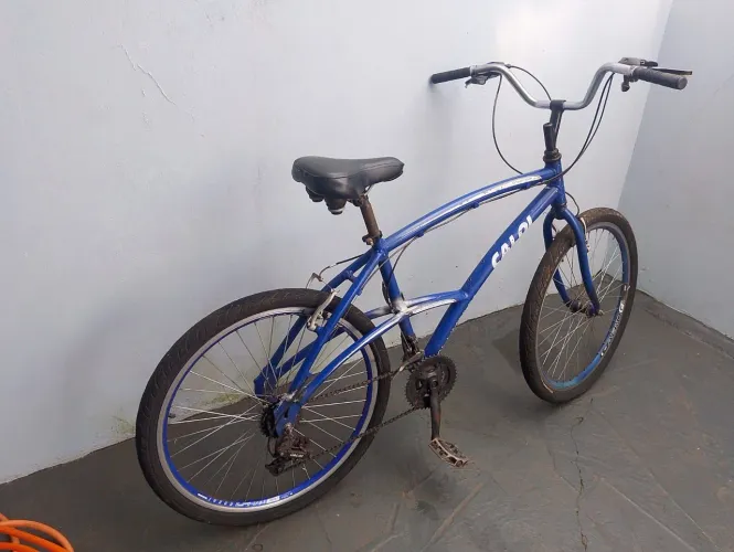 Vendo Bicicleta Caloi 1000 Alumínio com uma garupa de brinde