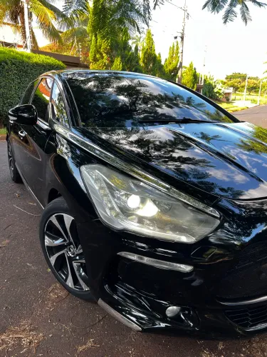 Citroen DS5 1.6 Turbo 16V 5P Aut. 2013