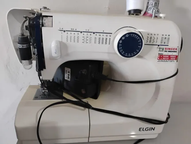 Vendo máquina de costura