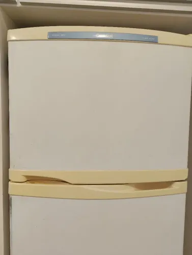 Geladeira Consul 380