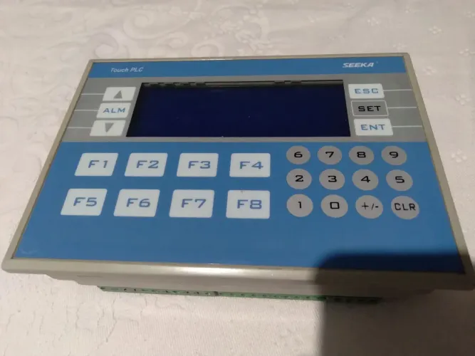 CLP e IHM Seeka touch-screen 
