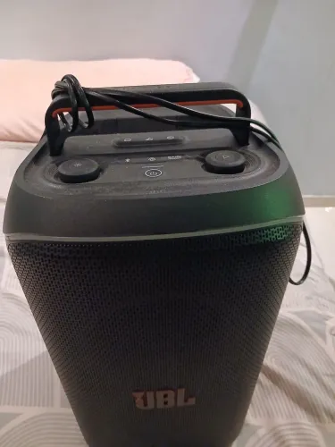 Caixa de som JBL 160W de potência seme nova