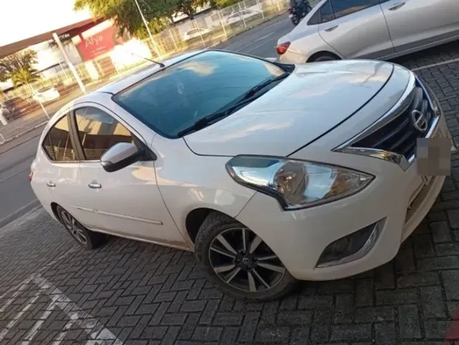 Nissan Versa Unique 1.6 16V Flexstart 4P Aut. 2018