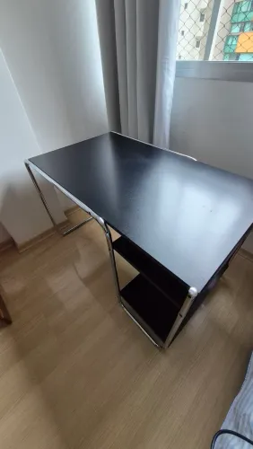 Mesa de escritório Tok&Stok