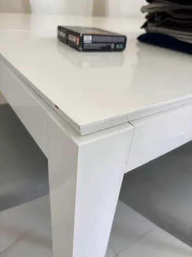 Mesa com 6 cadeiras 
