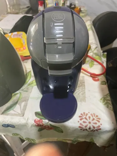 Cafeteira elétrica dolce gusto mine me 