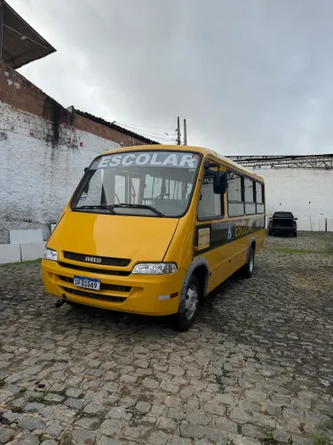 Micro ônibus 2012 