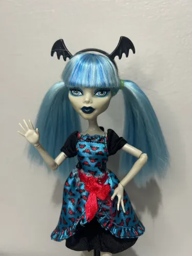 Ghoulia Yelps Freak Fusion G1 Monster High 