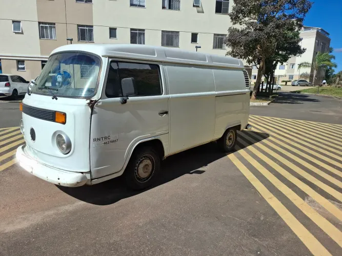 Volkswagen Kombi Furgão 2003
