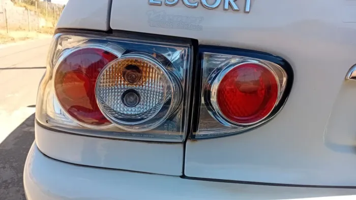 Par de lanternas Escort GLX 99