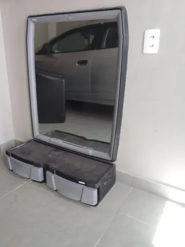 Vendo duas bancadas de salão por 270 cada uma