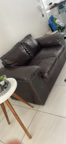 Sofá em couro