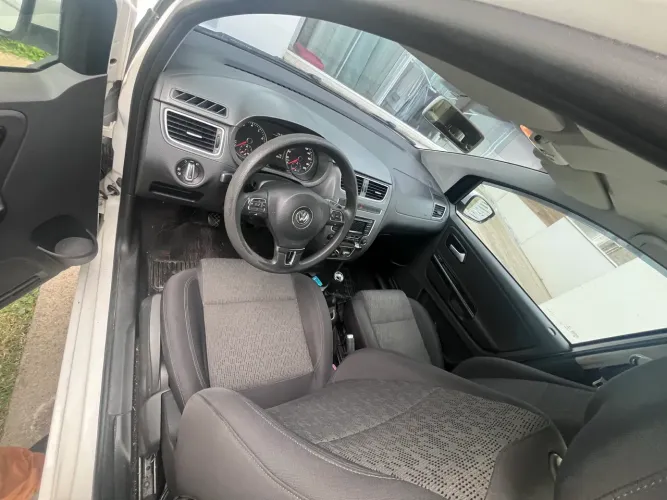 Volkswagen Fox 1.0 MI Total Flex 8V 5P 2014