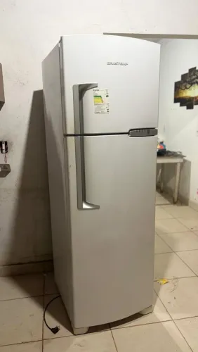 Geladeira ótima