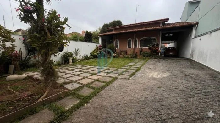 Casa à venda no bairro Vila Maria Rosa - Ferraz de Vasconcelos/SP