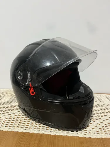 Vendo capacete numero 56